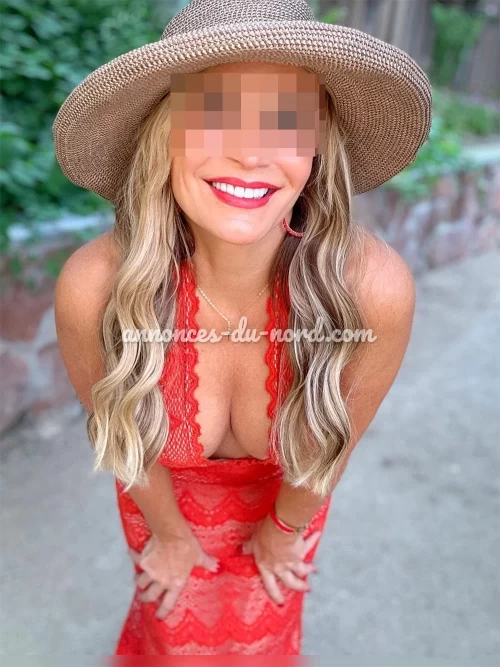Vieille chaudasse sexy propose ses services de massage tantrique à Hazebrouck